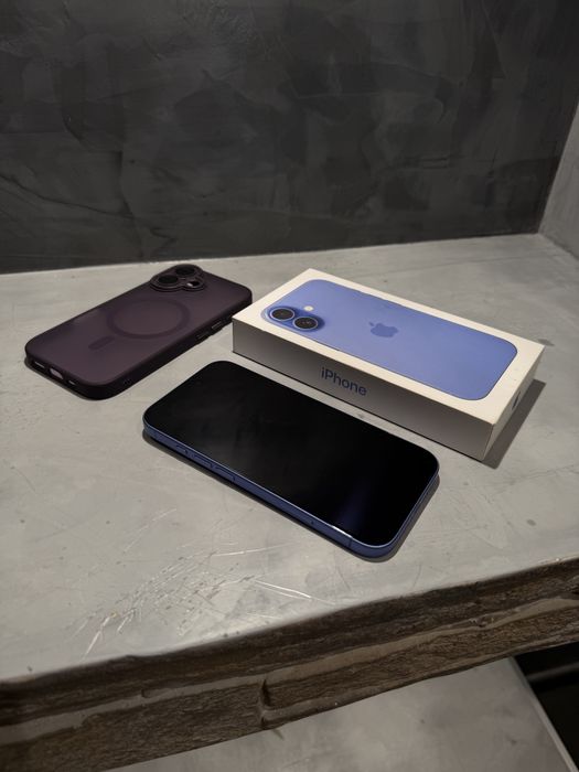 КАТО ЧИСТО НОВ Iphone 16, 100% батерия Ultramarine
