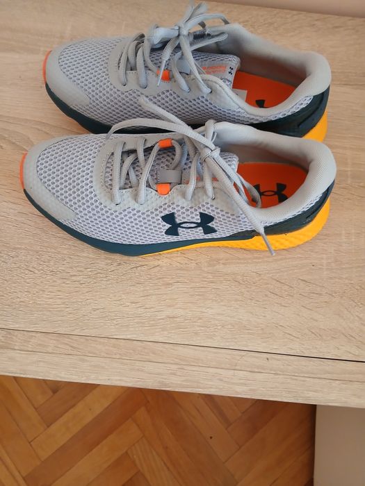Under armour- МАРАТОНКИ
