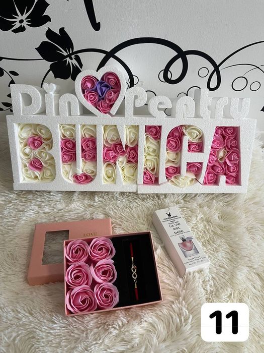 Set dama (cutie trandafiri+ceas+brățară +parfum)