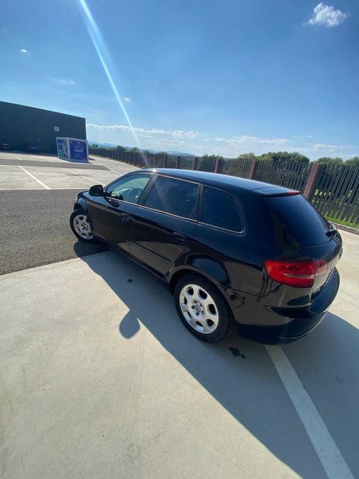 AUDI A3 Sportback 2010 — imagine 2