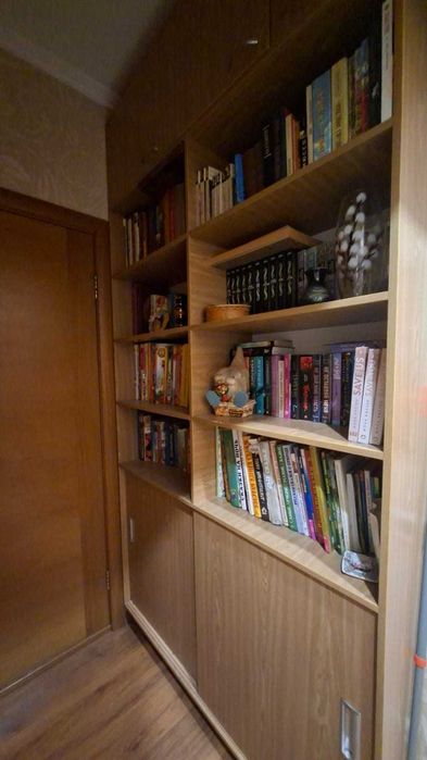 шкаф книжный б\у