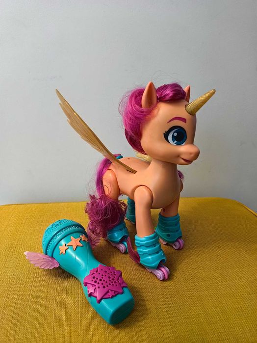 Figurină interactivă My Little Pony - Sing and skate, Sunny