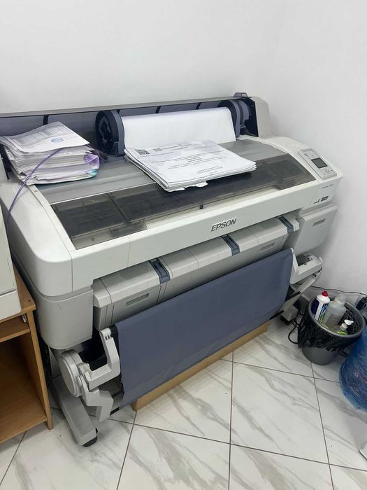 Продам плоттер Epson SureColor T5200