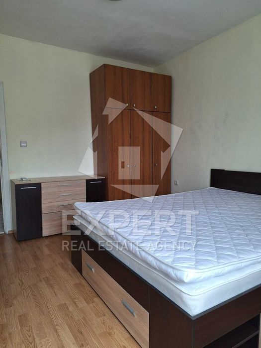 Дава се под наем Тристаен апартамент в Пловдив, Тракия - 79 кв.м за 418.71 € - Снимка #2
