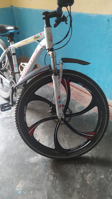 Velosiped sotiladi 500.000