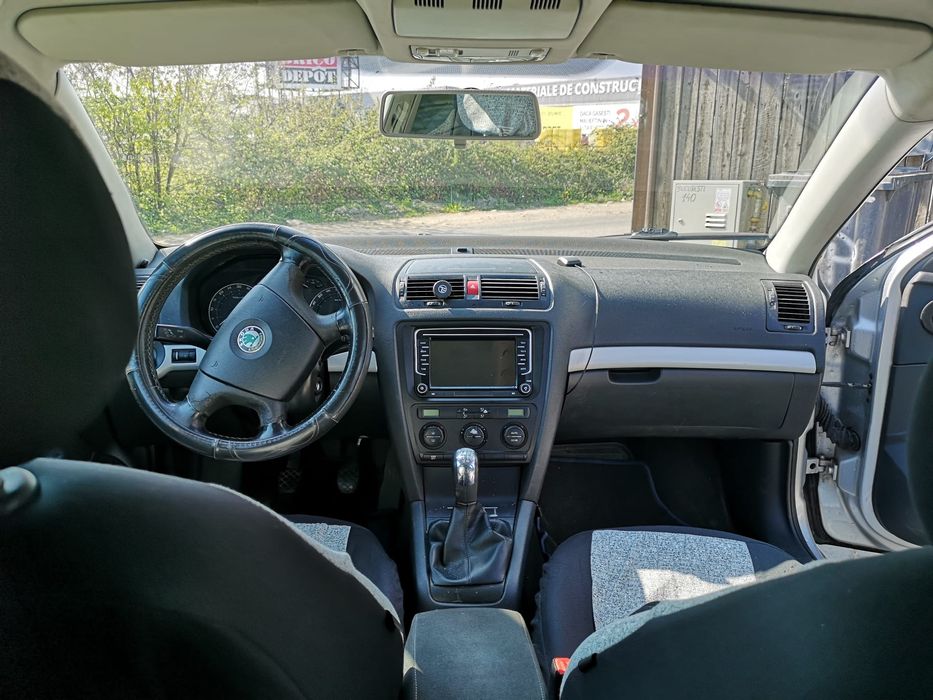 Vând urgent Skoda Octavia 2008