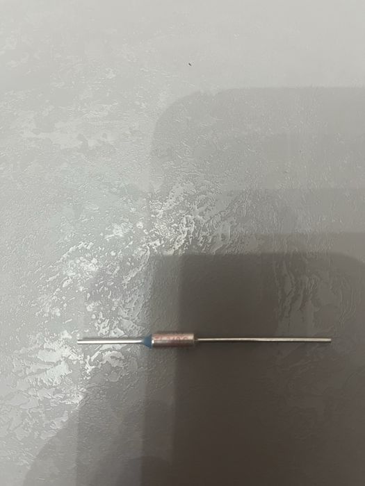 Термопредохранитель 250 v 15A 240