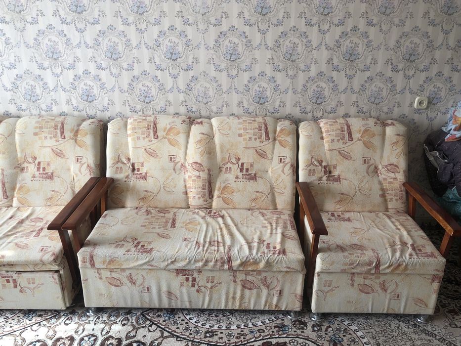 продаётся угловая мяхкая мебель