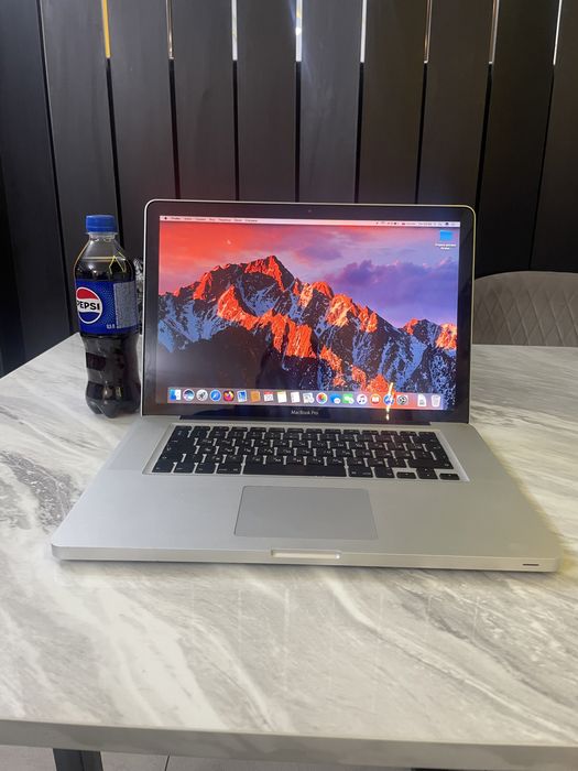 Macbook pro 2010 в хорошем состоянии