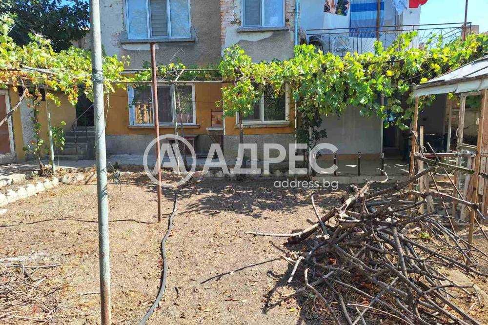 Продава се Етаж от къща в Белослав - 73 кв.м за 587 €/кв.м - Снимка #2