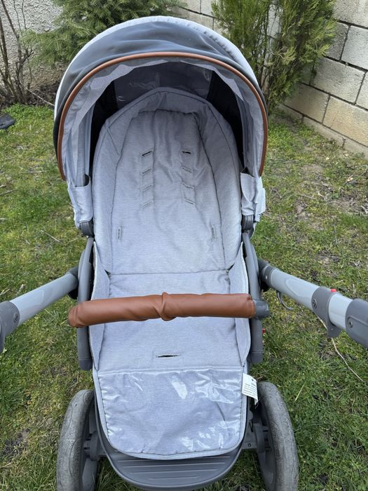 Бебешка количка BabyActive Mommy