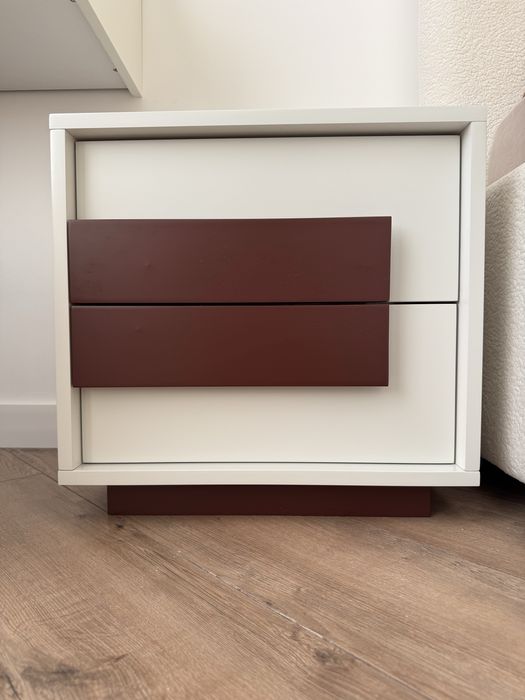 Прикроватный тумба