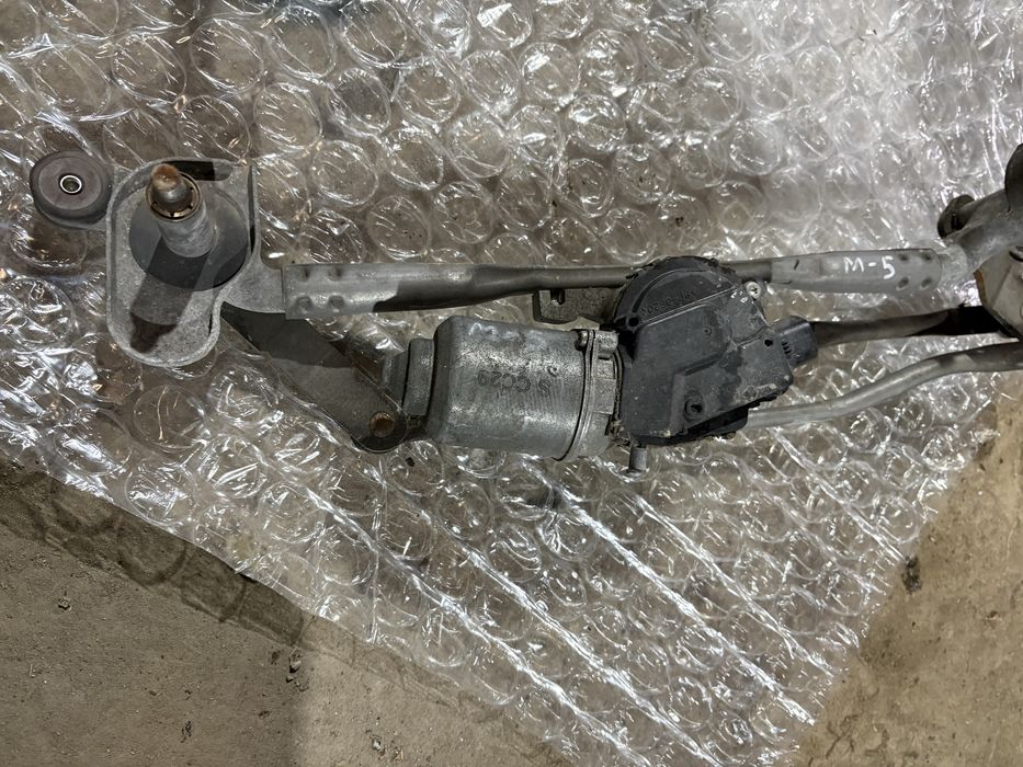 Mazda 5 2007 година Мотор Предни Чистачки