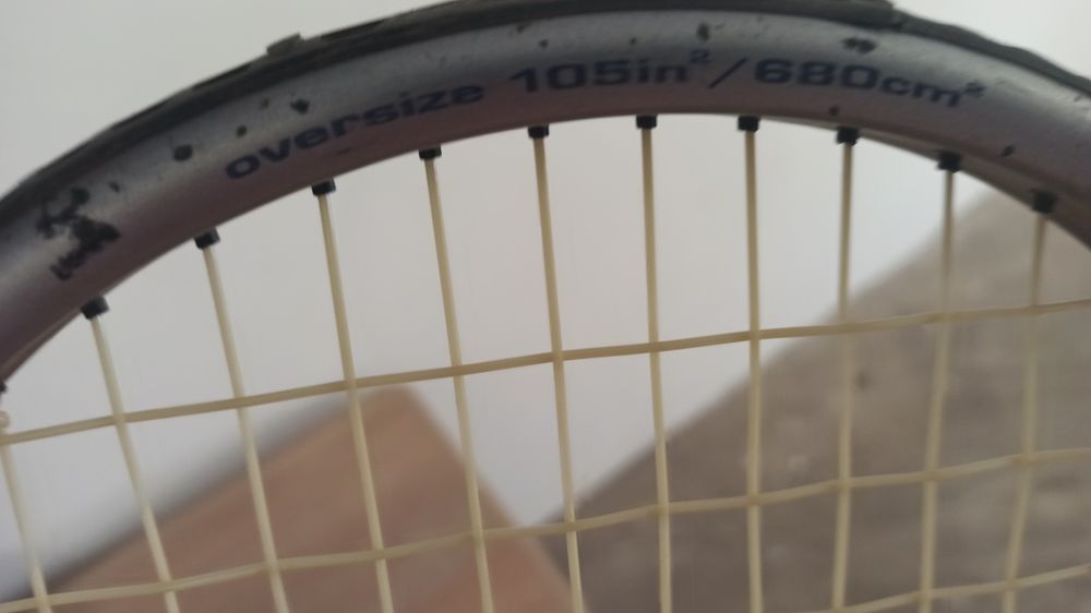 Vând racheta Fischer