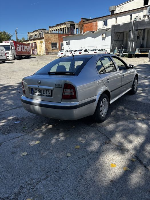 Skoda Octavia 1.6i