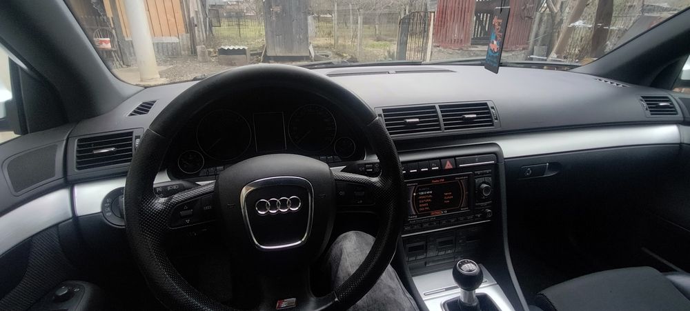 Vând audi A4 b7 s line plus plus