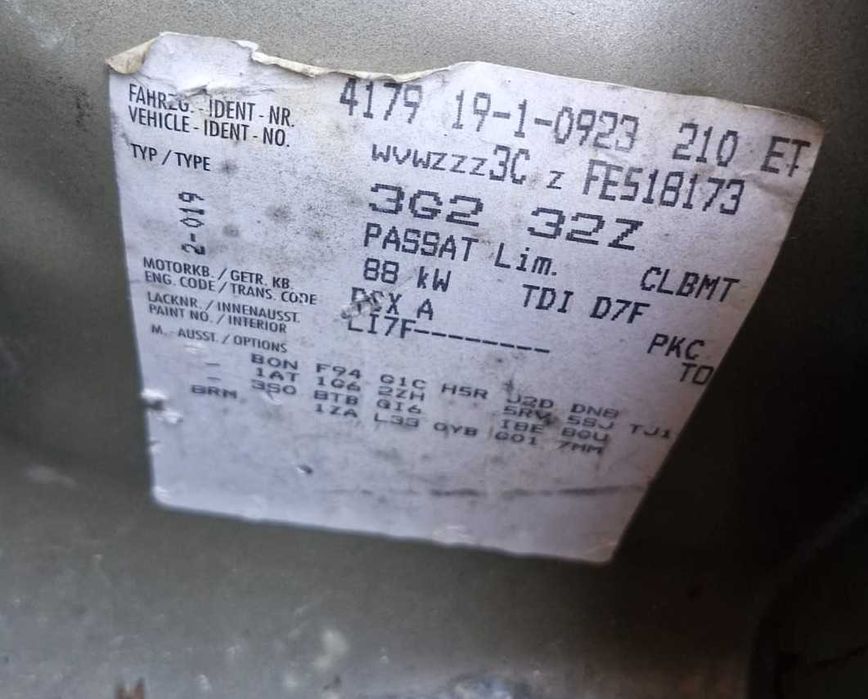 Dezmembrez VW Passat B8 break berlina 2.0D 2015 cod motor CRL 1.6D DCX