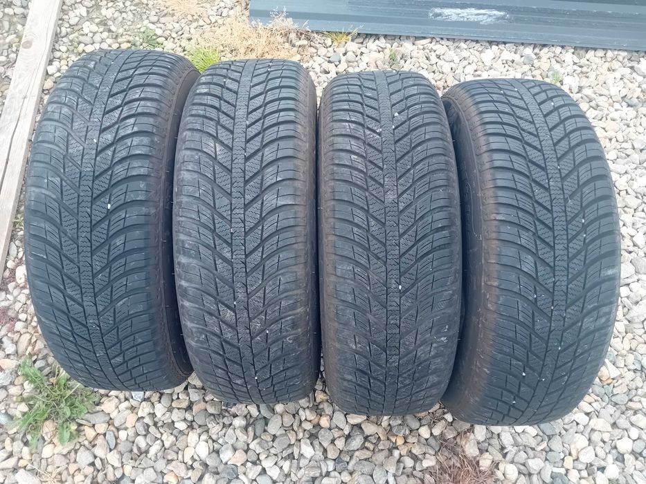 Roti Duster , 5x114,3 R16 , anvelope mixte Nexen ca noi