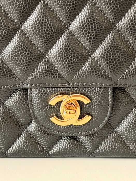 Дамска чанта - НОВА!