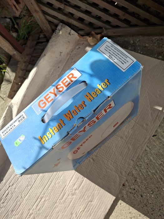 Instant apă  caldă