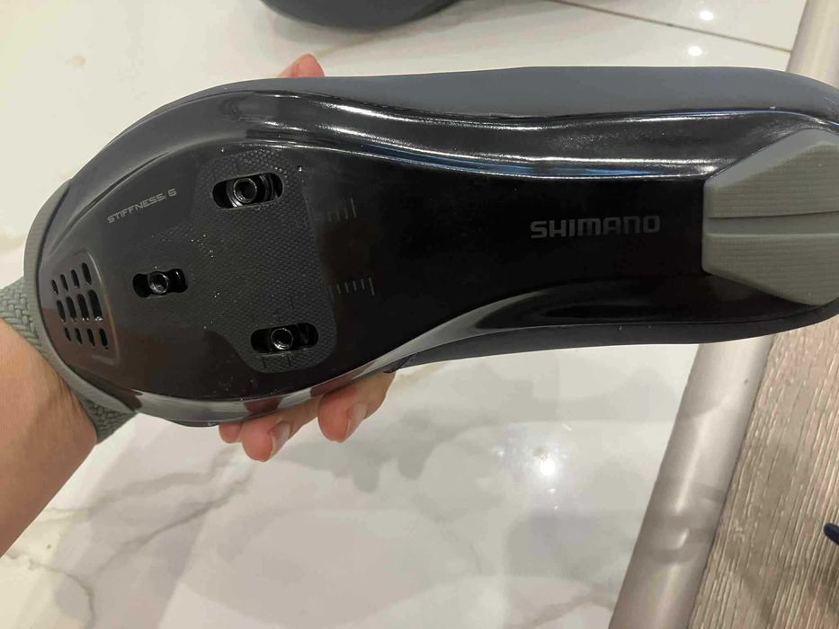 Шпайкове / дамски обувки за колоездене Shimano