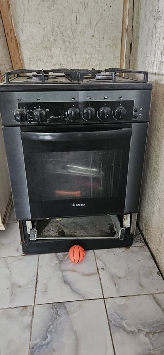 Продам Газ плиту и стиральную машину