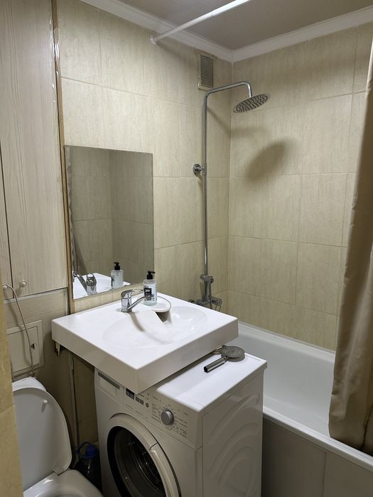 Сдам 2 комн квартиру в центре города