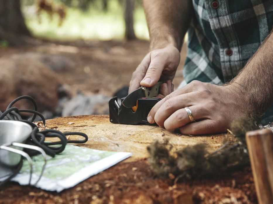 Ascutitor manual de cutite si unelte Work Sharp Pivot Plus