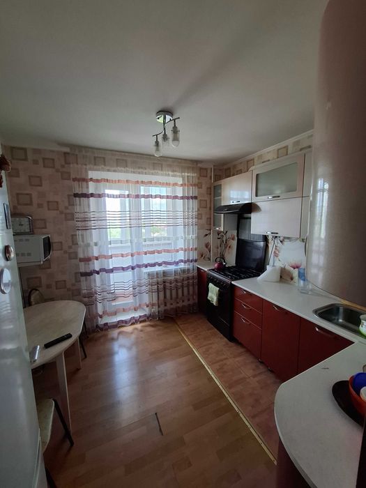 продам з х комнатную квартиру