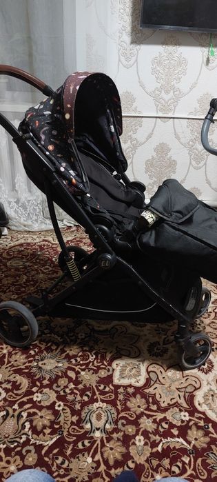 Продам детские коляски (цена за обе коляски)