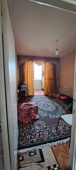 СРОЧНА продается квартира 4 комнатный кв
11-38-хх.  4 хонали+лоджа 4-э