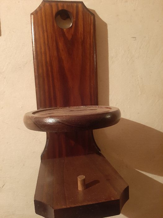 продаю полку для цветов