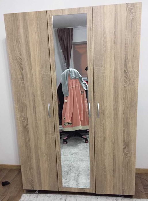 Dulap sonoma dark pentru dormitor cu dimensiunile 120x52.5x191 cm NOU