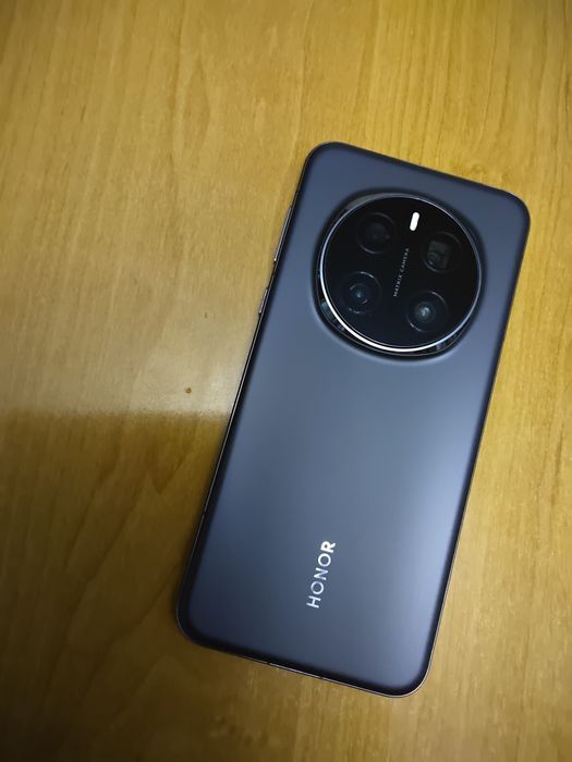 Vînd Honor magic 7 pro