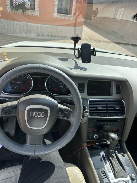 Vand Audi Q7 schimb acu semiremorca Krone,Schmitz