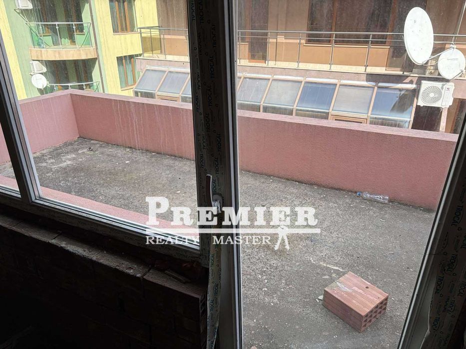 Продава се Хотел в Поморие - 430 кв.м за 415 €/кв.м - Снимка #11