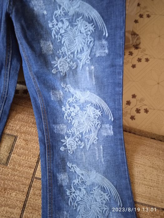 Продам новые джинсы версаче 30-32