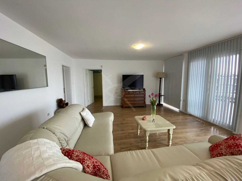 Продава се Многостаен апартамент в Свети Влас - 240 кв.м за 1042 €/кв.м - Снимка #4