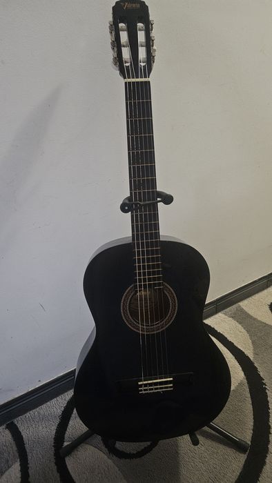 Класическа китара Valencia