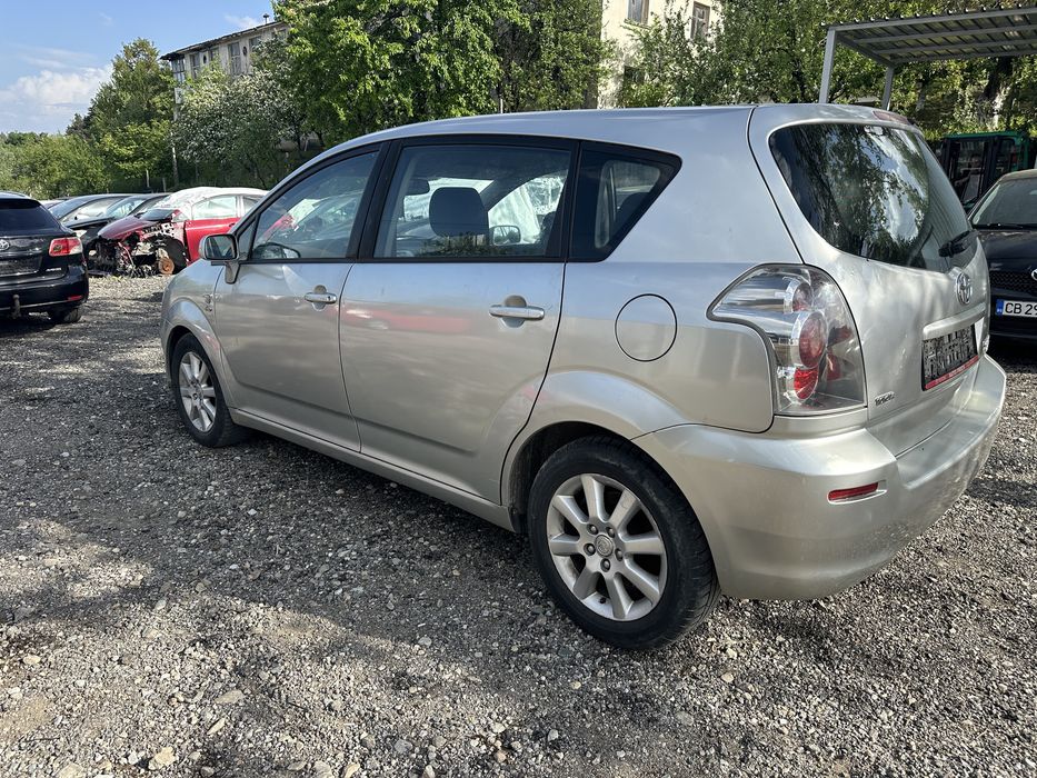 Toyota Corolla Verso Корола Версо На части 2.0 d4d 116кс
