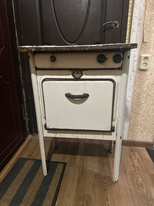 Газ плита старий
