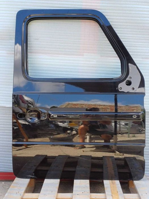 врата предна дясна Mercedes G klass W463 модел 2018-2025 г. #1007V