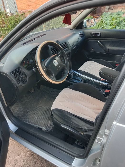 Продам Гольф 4  отличным состояние