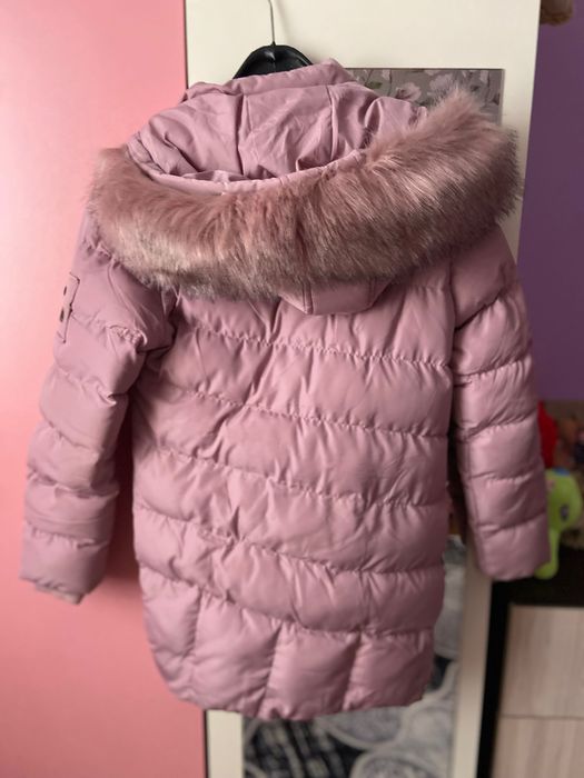 Розово зимно яке