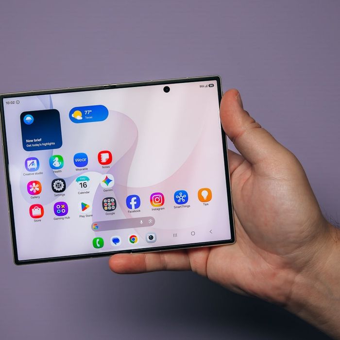 Samsung ZFold 8 (12/256)