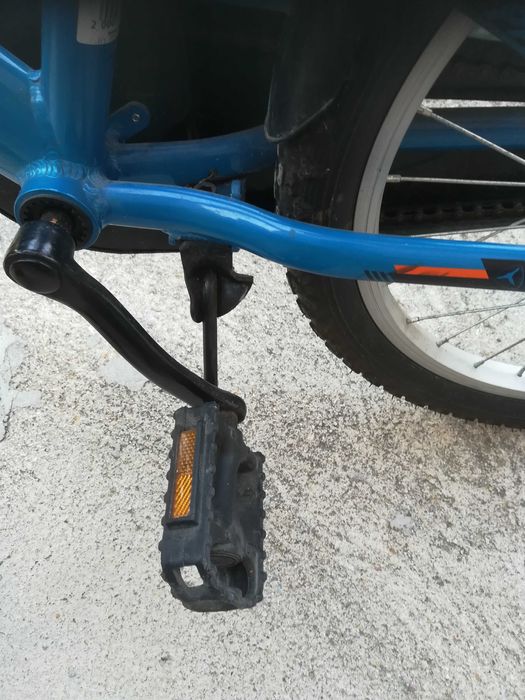 Продавам две детски колела 12 и 20 цола