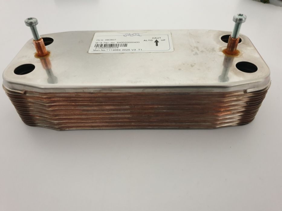 Schimbator Secundar în Placi Centrală Termică Ariston Genus