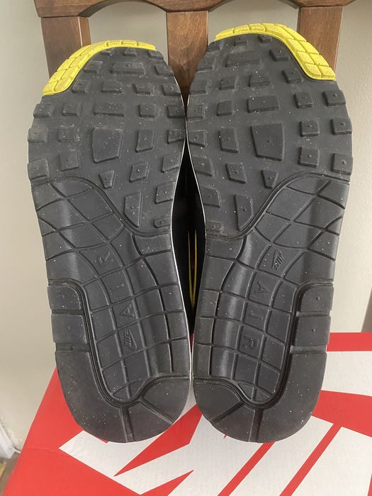 Nike Air Max 90 Essential “Batman”