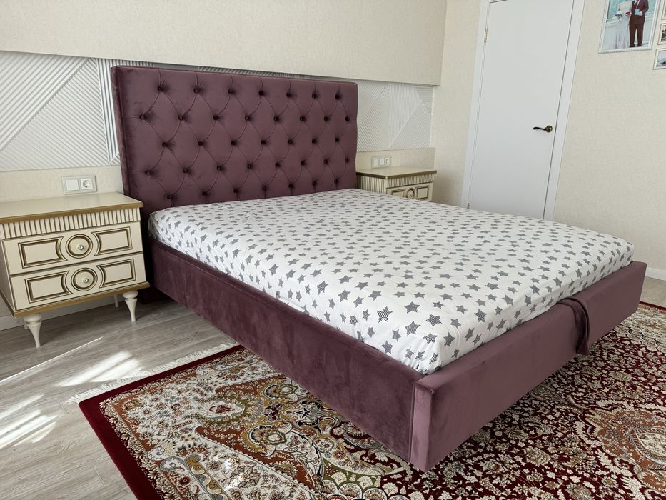 Кровать двуспальная