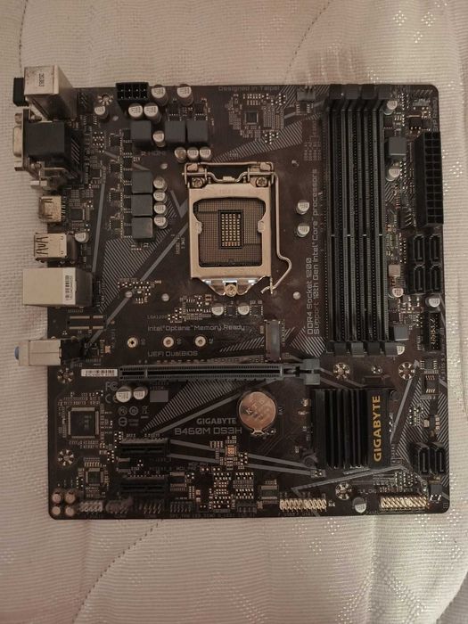 Placa de baza GIGABYTE B460M DS3H